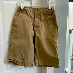 Old Navy Khaki shorts size 14